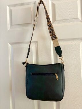 Bostanten Crossbody bag